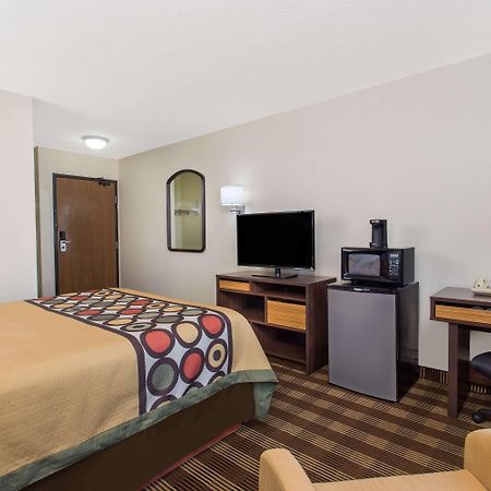Motel Super 8 By Wyndham Eau Claire I-94 Exterior foto