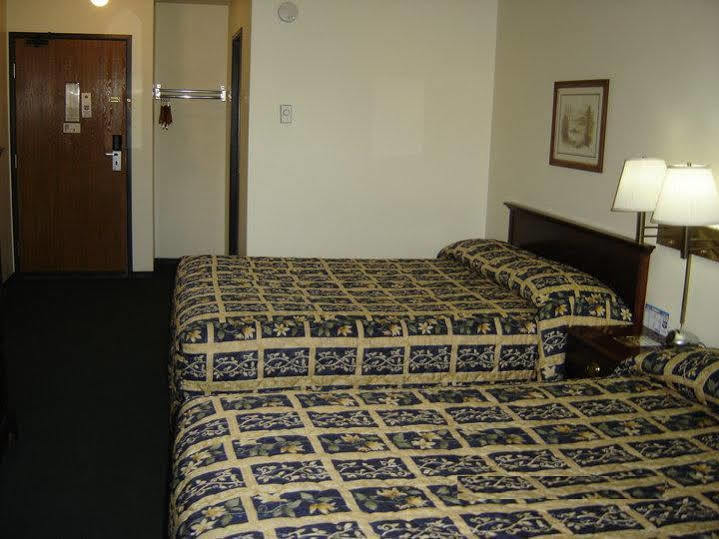Motel Super 8 By Wyndham Eau Claire I-94 Exterior foto