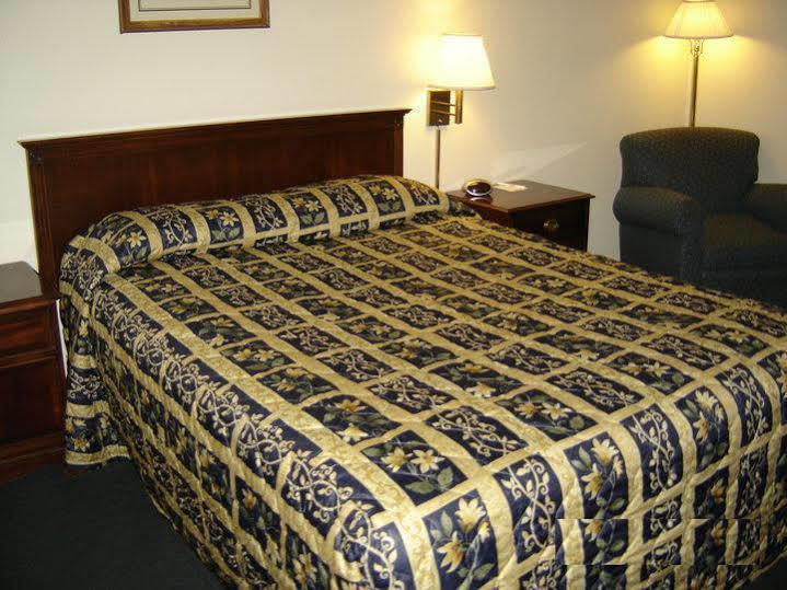 Motel Super 8 By Wyndham Eau Claire I-94 Exterior foto